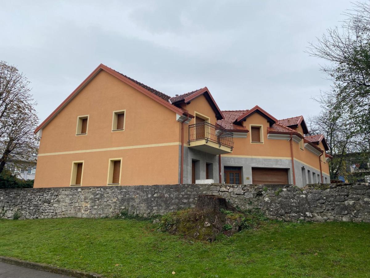 Apartman Galerija Ogulin Exterior foto