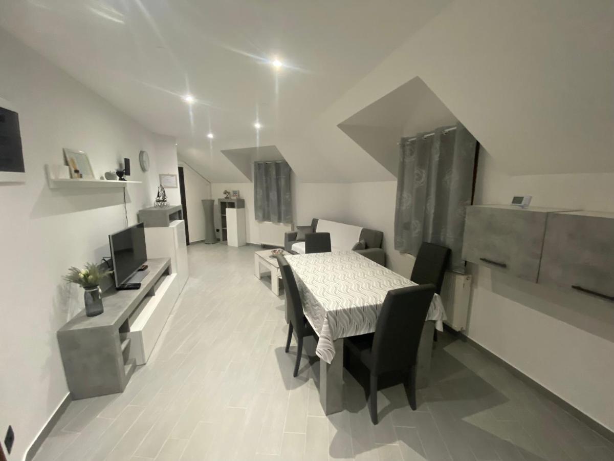 Apartman Galerija Ogulin Exterior foto